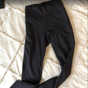 Lululemon In Motion Yoga Leggings - Size 4